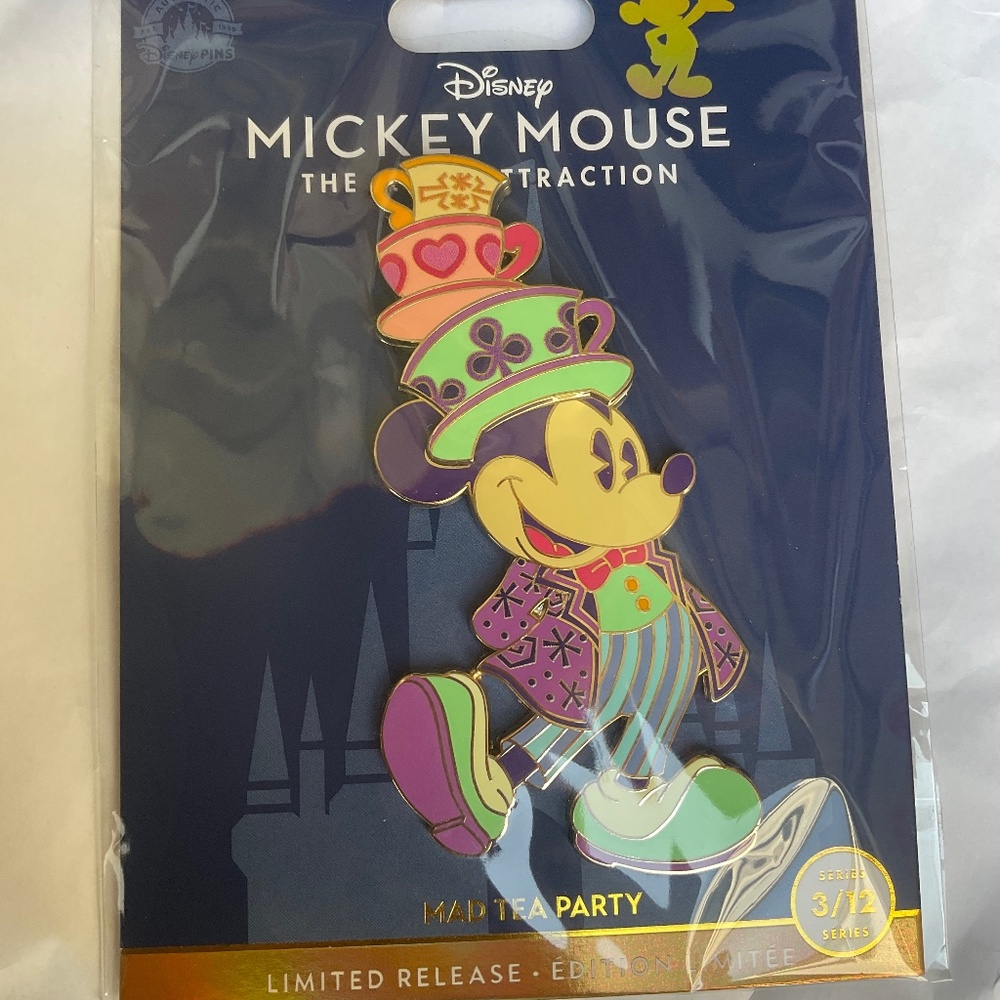 Disney Mickey mad hatter pin